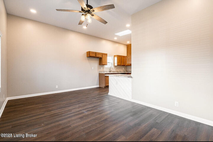 Property Photo:  2919 Montgomery St  KY 40212 