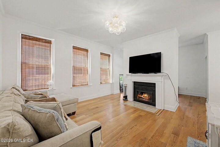 Property Photo:  131 Washington Street 203  CT 06854 
