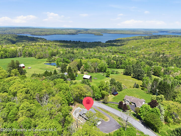 Property Photo:  300 Gumbletown Road  PA 18451 