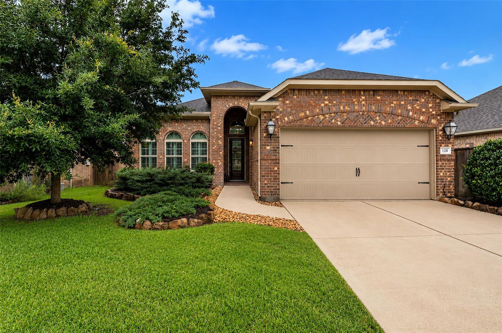 Property Photo: 118 Gray Vervain Court TX 77316