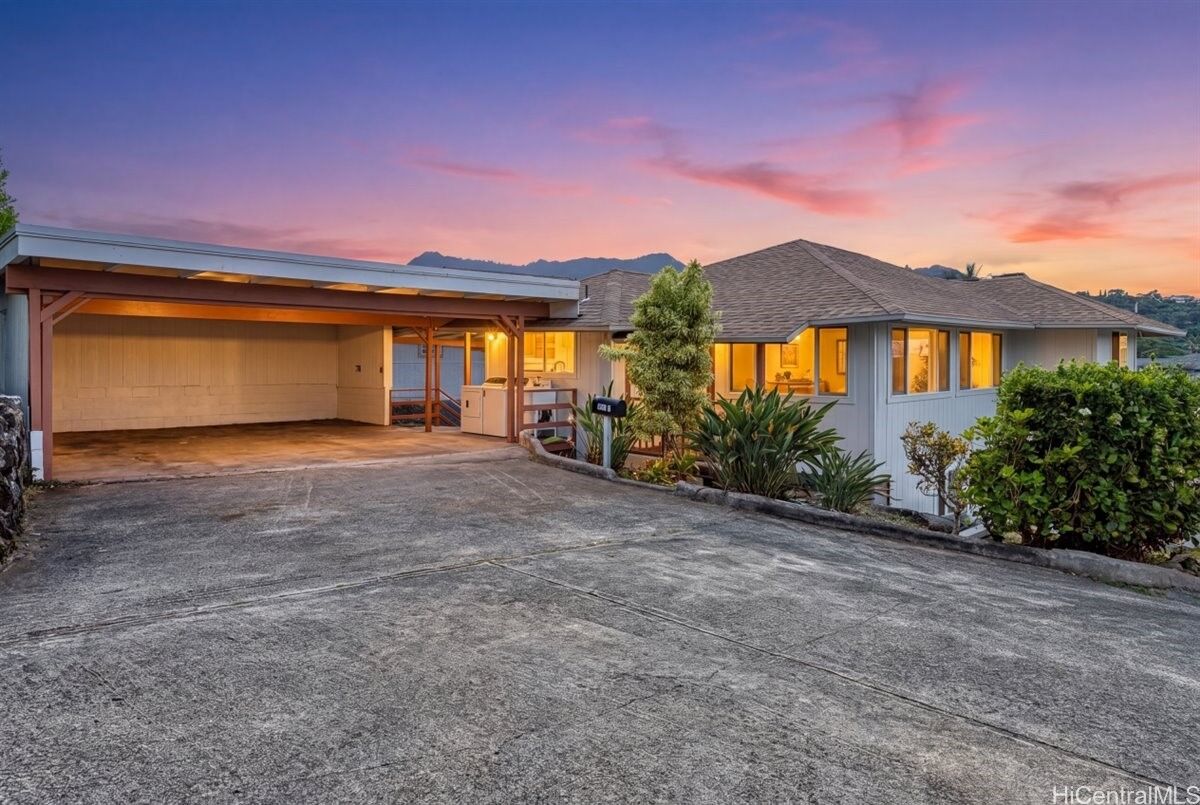 Property Photo:  741 Alewa Drive A  HI 96817 