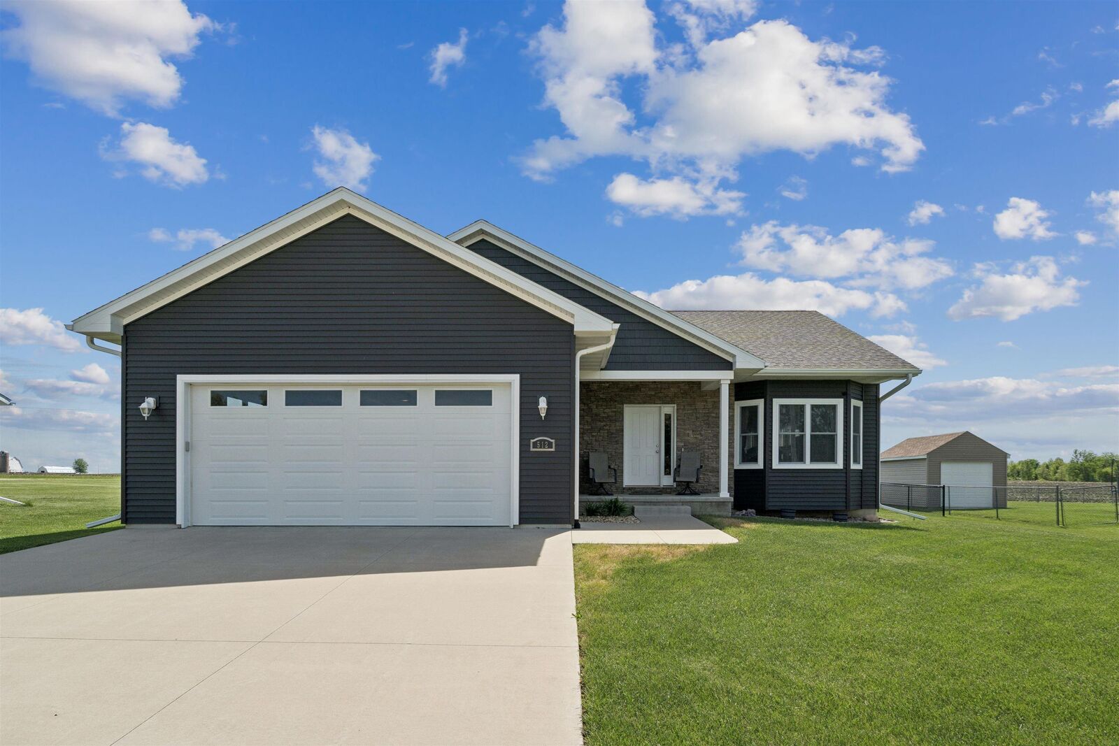 Property Photo:  512 Cherry Street  IA 50602 