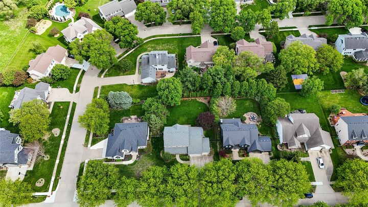 Property Photo:  8110 Chambery Boulevard  IA 50131 