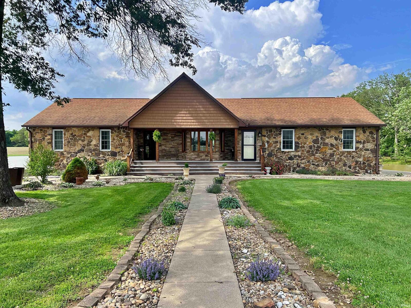 Property Photo:  2200 S 800 W  IN 47443 