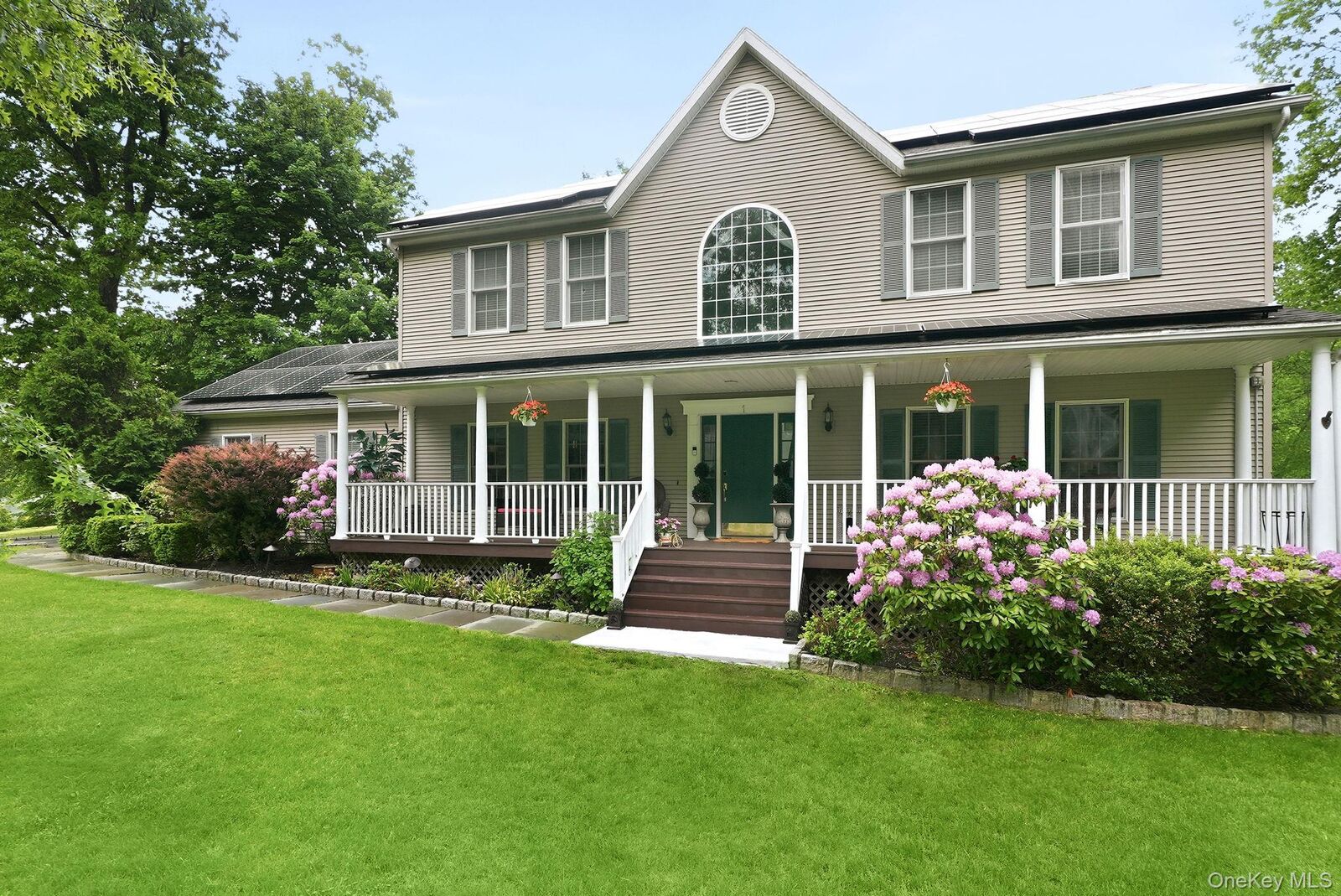 Property Photo:  1 Donahue Court  NY 10511 
