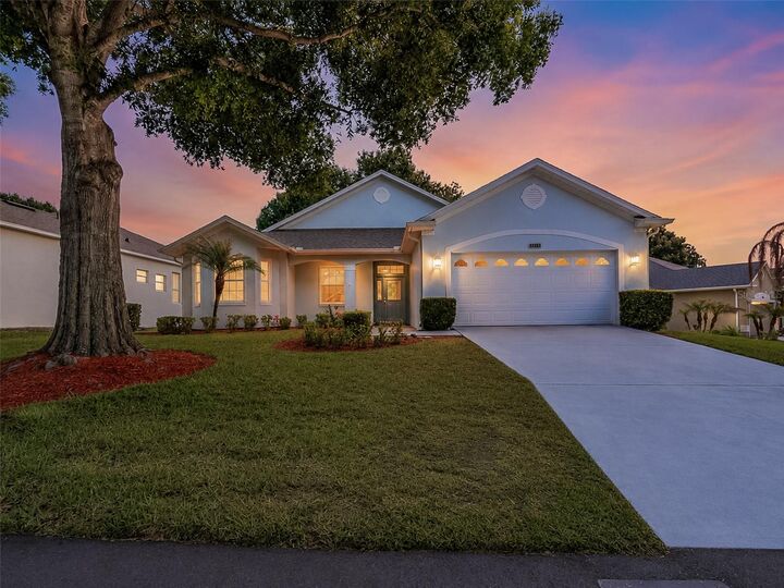 Property Photo:  4215 Greenwich Court  FL 34711 