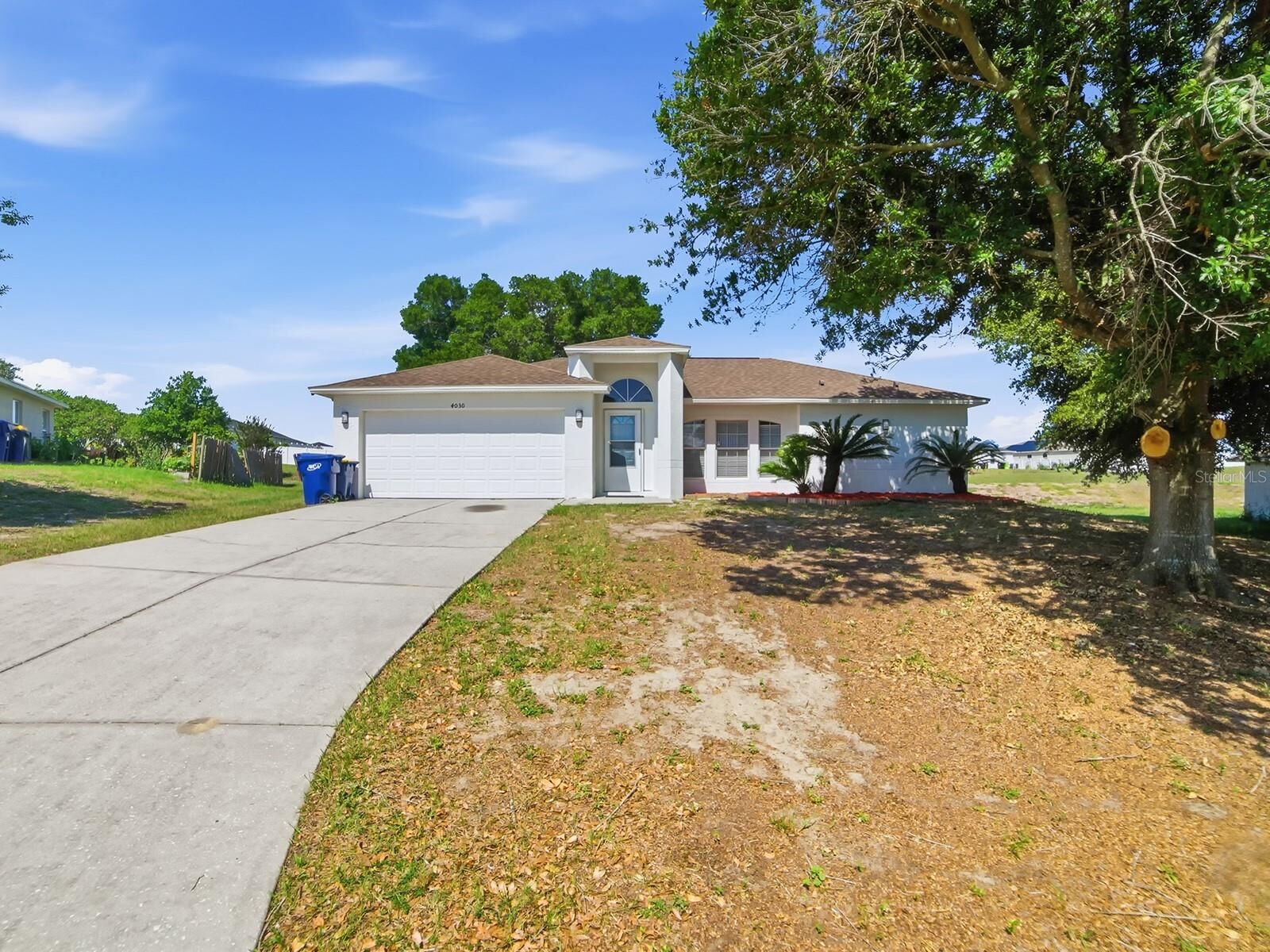 Property Photo: 4030 Lake Bluff Drive FL 34753