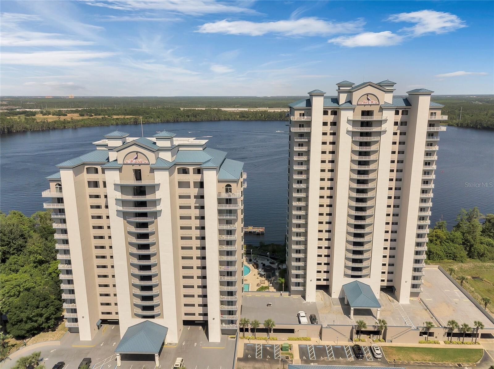Property Photo: 13427 Blue Heron Beach Drive 2003 FL 32821