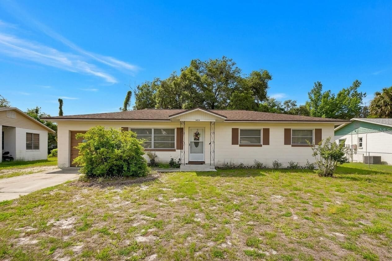 Property Photo:  1410 Talton Avenue  FL 32720 