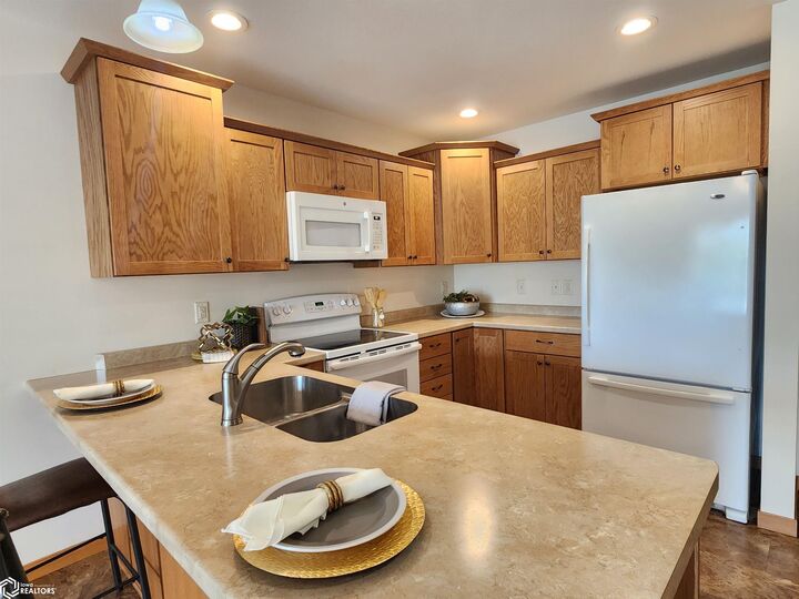 Property Photo: 809 7th Ave N #301 IA 50428