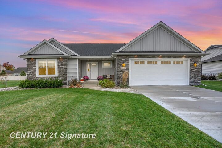 Property Photo:  10585 Prairie View Court  MI 48623 