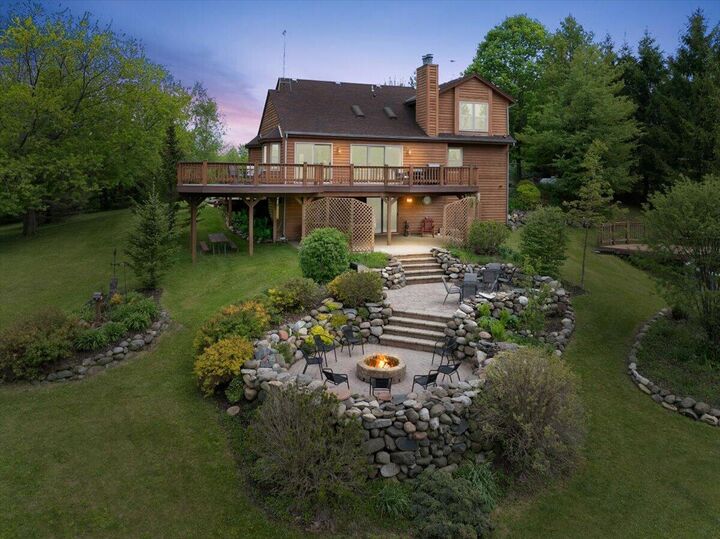 Property Photo: N1050 Pleasant Hill Dr WI 53010