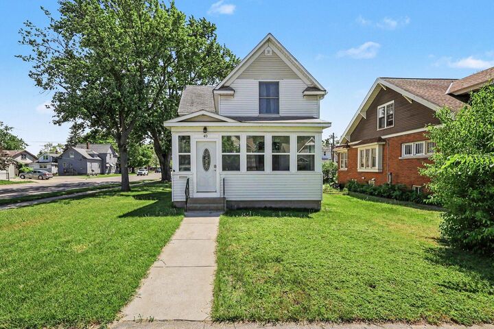 Property Photo: 40 W 18th Street MI 49423