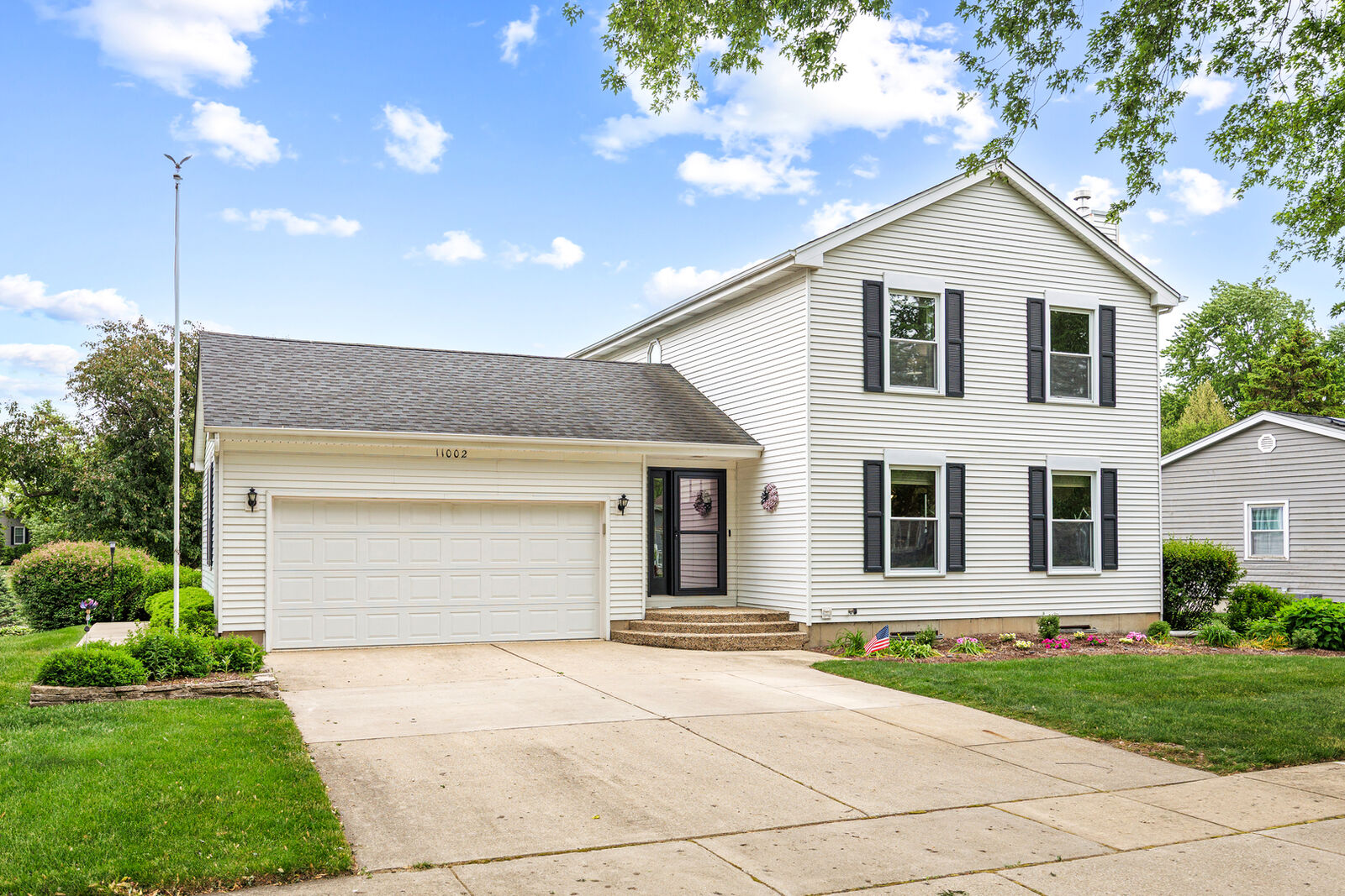 Property Photo:  11002 Janice Drive  IL 60142 