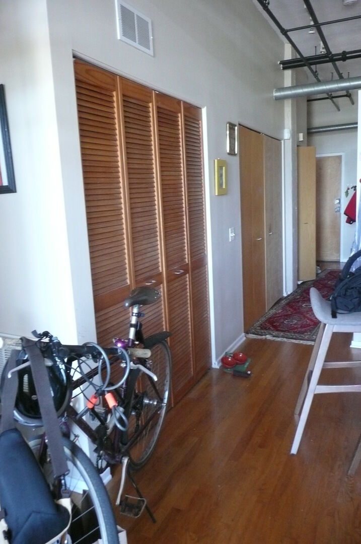 Property Photo: 2024 S Wabash Avenue 504 IL 60616