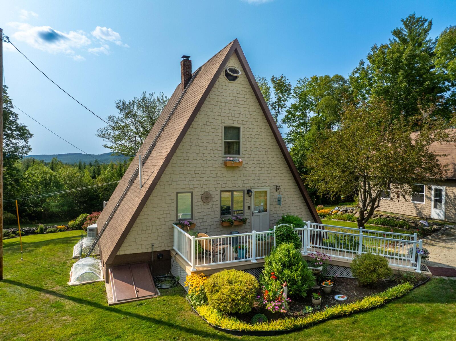 Property Photo:  942 Great Pond Road  ME 04408 