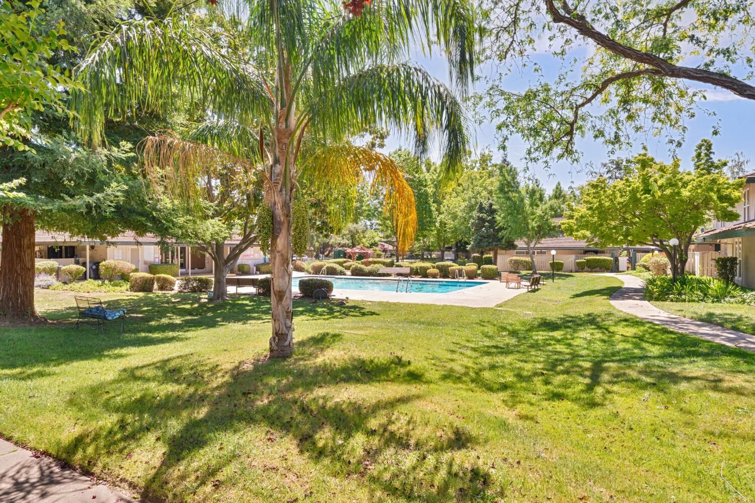 Property Photo:  506 Roundtree Court  CA 95831 