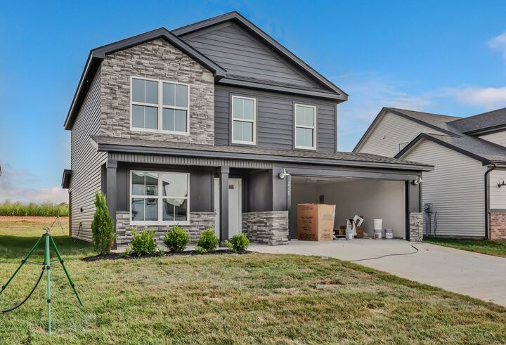 Property Photo:  2729 Brewster Dr  TN 37042 