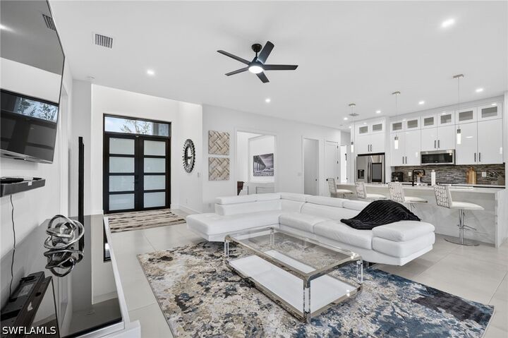 Property Photo: 3724 SW 3rd Street FL 33991