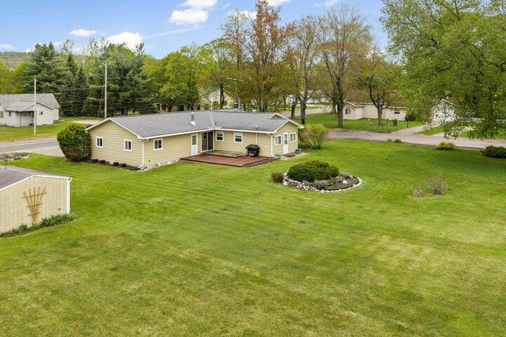 Property Photo: 930 E Main MI 49712
