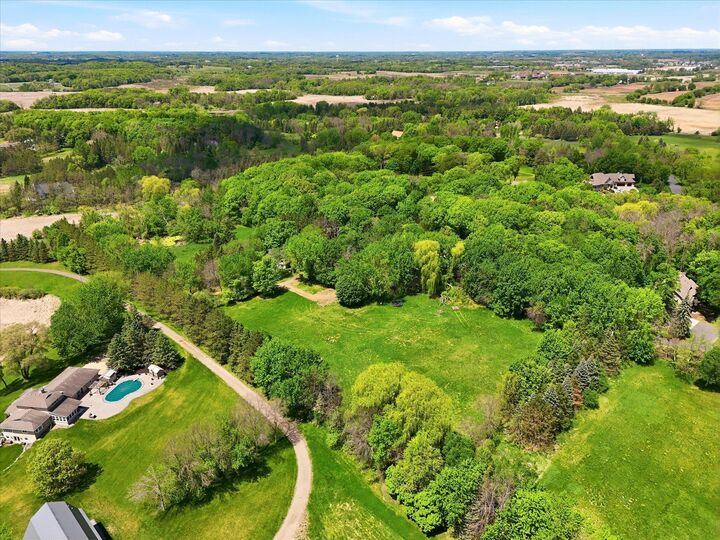 Property Photo:  2782 Tamarack Drive  MN 55356 