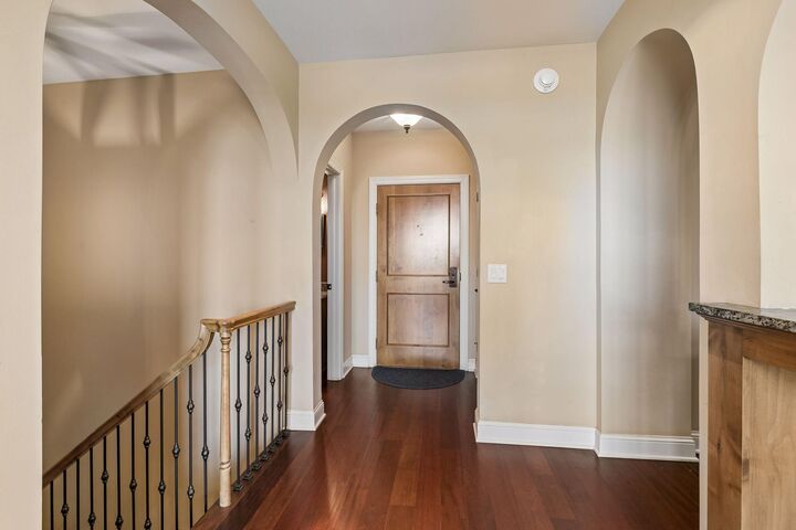 Property Photo:  1201 Yale Place 2303  MN 55403 