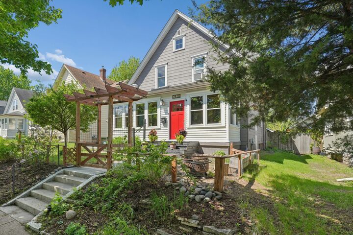 Property Photo:  3828 S 11th Avenue S  MN 55407 