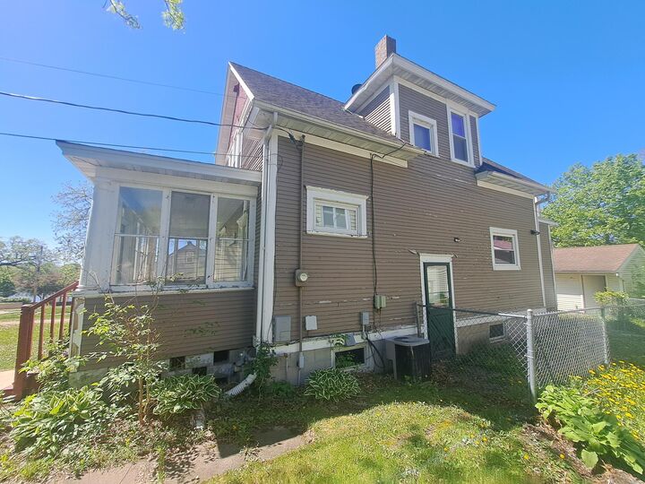 Property Photo:  521 Green Avenue  MN 56007 