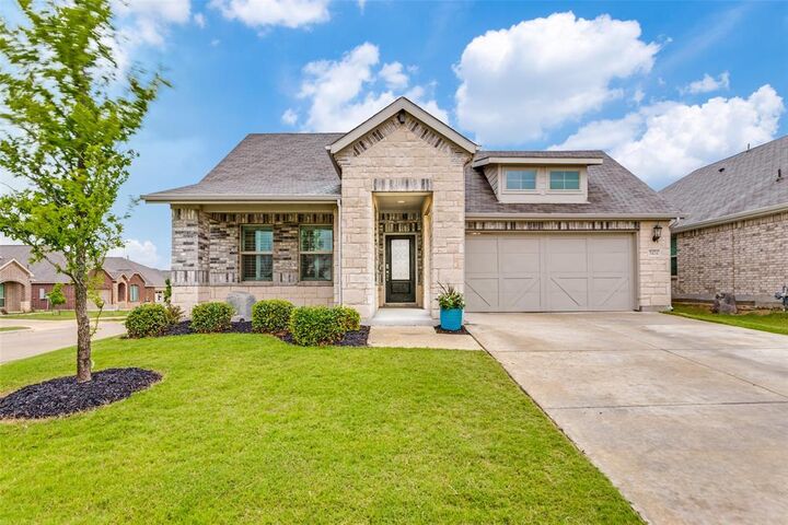 Property Photo:  3424 Chivalry Drive  TX 76207 