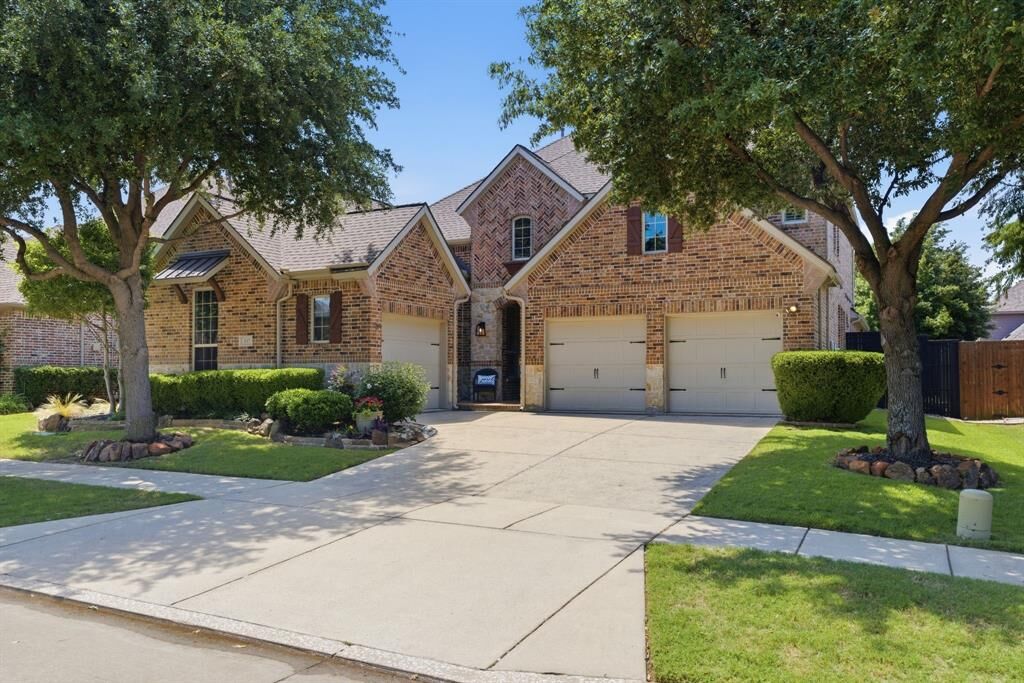 Property Photo: 537 Quail Creek Drive TX 75036