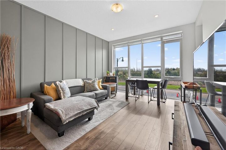 Property Photo:  16 Concord Place 218  ON L3M 0J1 