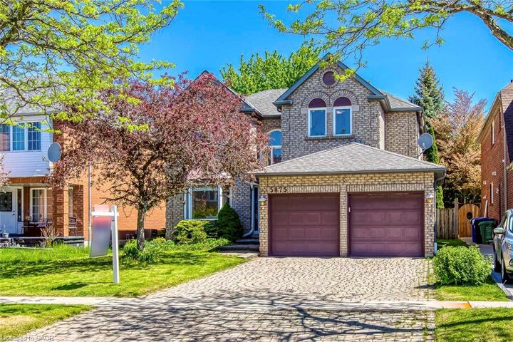 Property Photo:  5875 Fieldon Road  ON L5M 5K5 