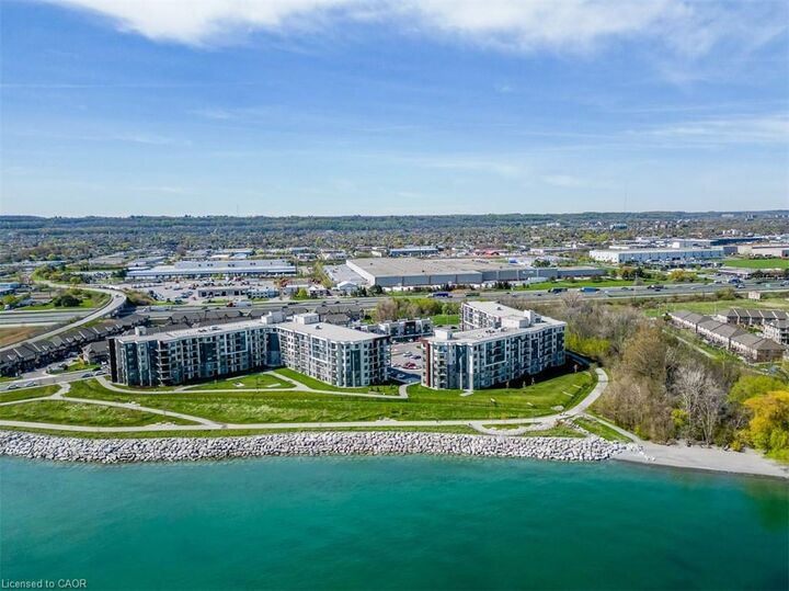 Property Photo:  125 Shoreview Place 102  ON L8E 0K3 