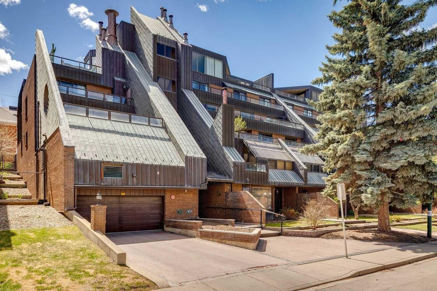 Property Photo: 1215 Cameron Avenue SW 103 AB T2T 0K8