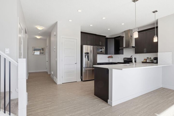 Property Photo:  4 Heritage Terrace  AB T4C 0Y3 