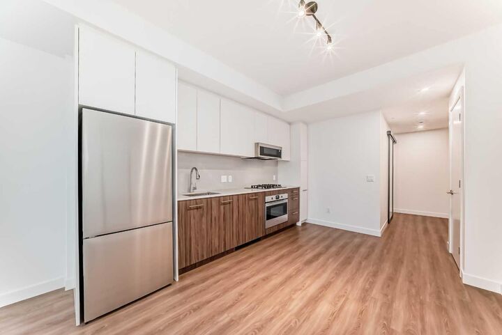 Property Photo: 730 2 Avenue 1313 AB T2P 1R8