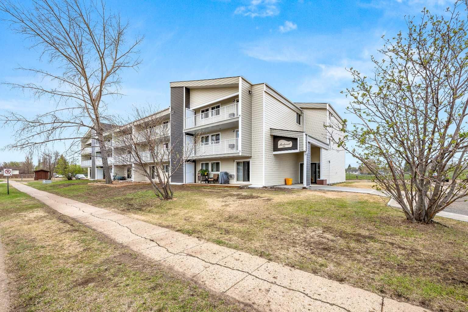 Property Photo:  3002 56 Avenue 305  AB T9V 1Z7 