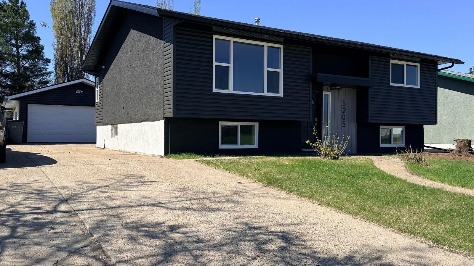 Property Photo: 5205 32 Street AB T9V 1G1