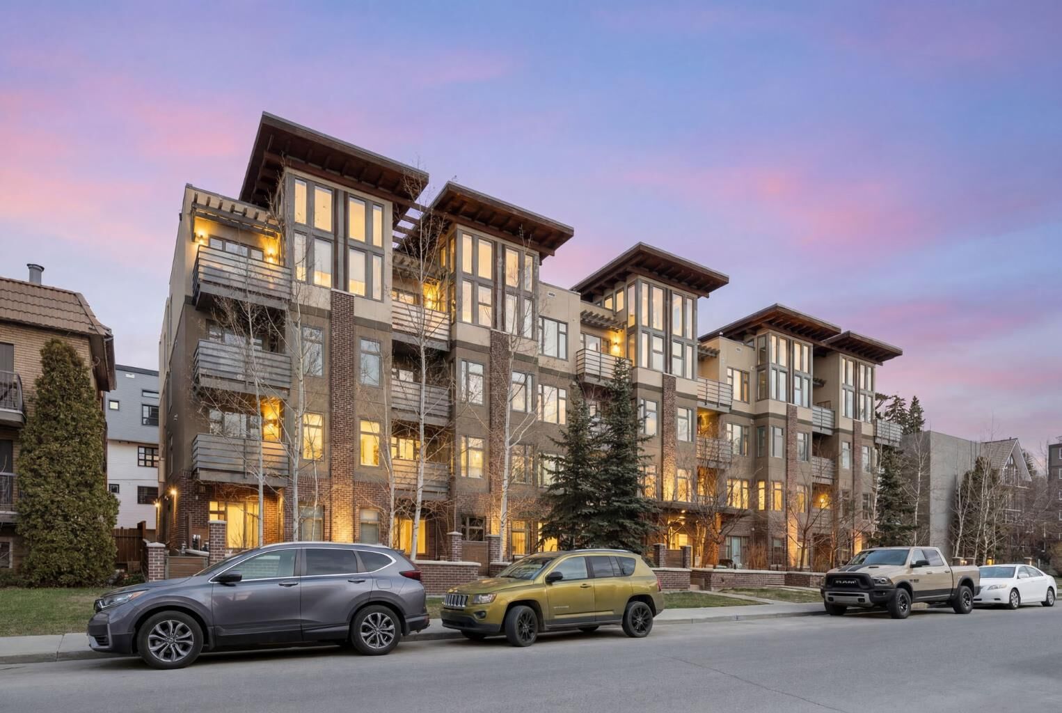 Property Photo:  1720 10 Street SW 209  AB T2T 3E8 