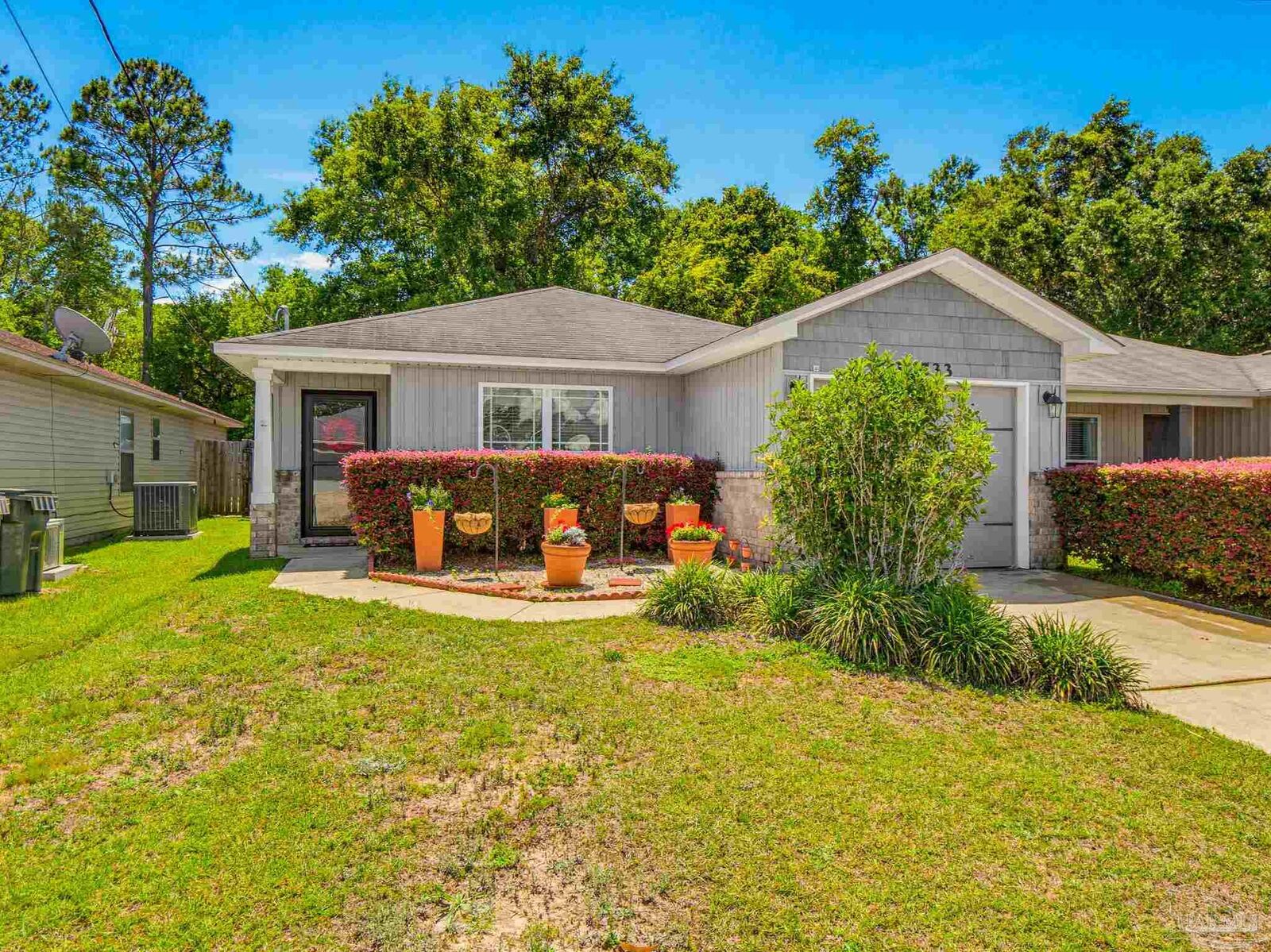 Property Photo:  10533 Senegal Dr  FL 32534 