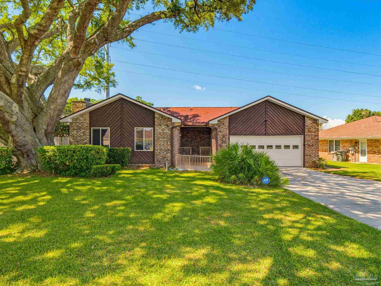 Property Photo:  2636 Tinosa Cir  FL 32526 