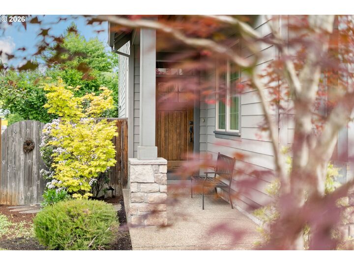 Property Photo: 8175 SW Laurelwood Ct OR 97225
