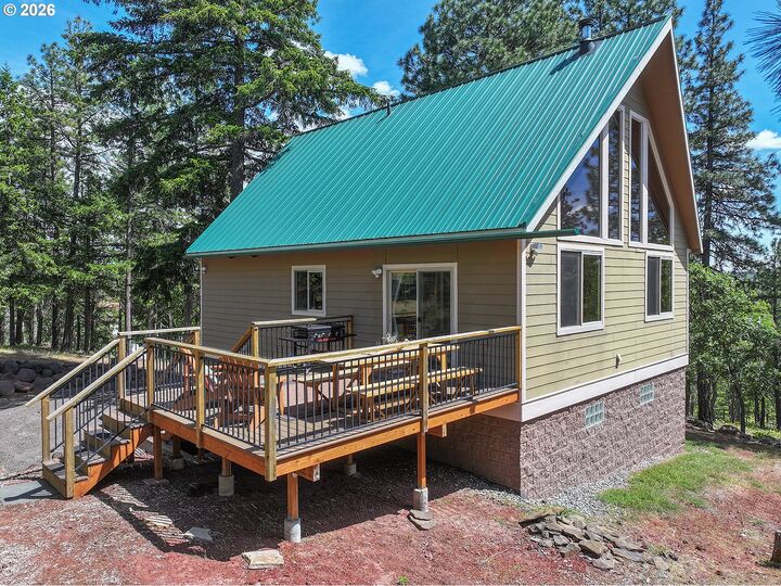 Property Photo:  51 Thompson Trl  WA 98620 