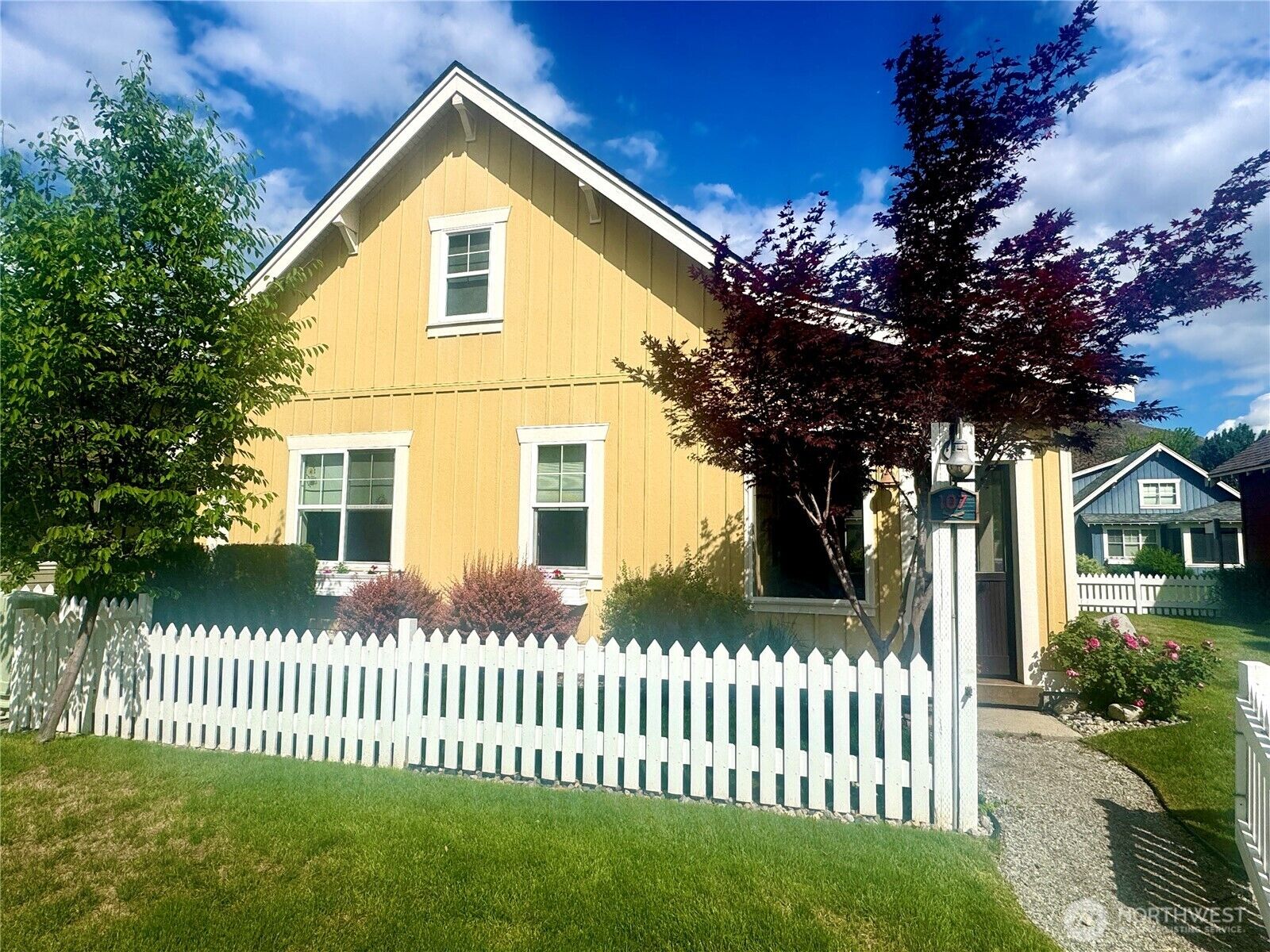 Property Photo: 107 Barefoot Lane WA 98844