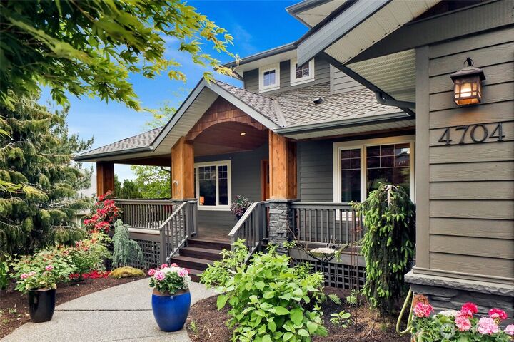 Property Photo:  4704  Raptor Lane  WA 98229 