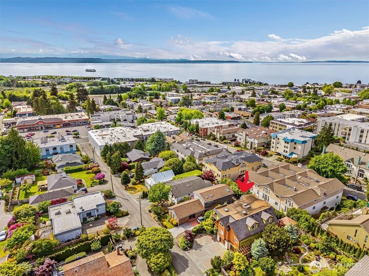 Property Photo:  545  Holly Drive  WA 98020 