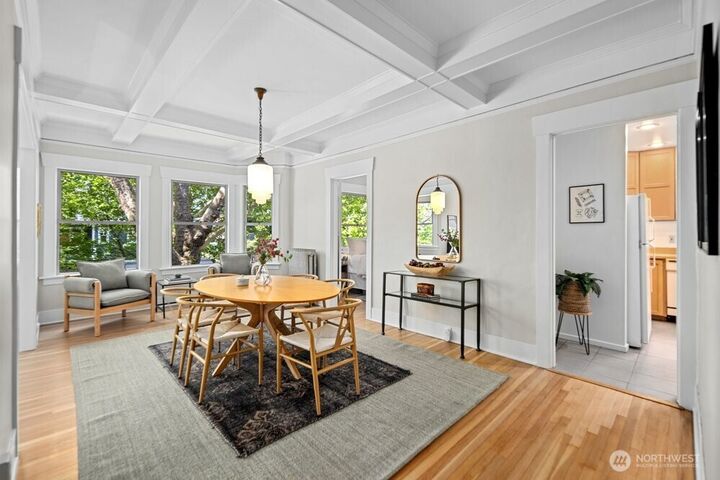 Property Photo: 1804 E Republican Street 5 WA 98112