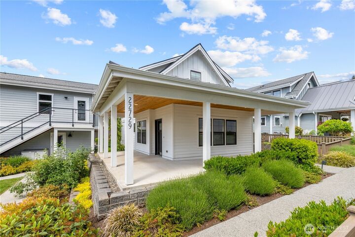 Property Photo: 22729 SE 14th Court WA 98075