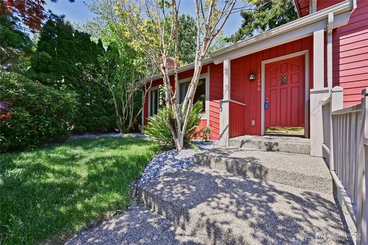 Property Photo:  32206  7th Avenue SW  WA 98023 