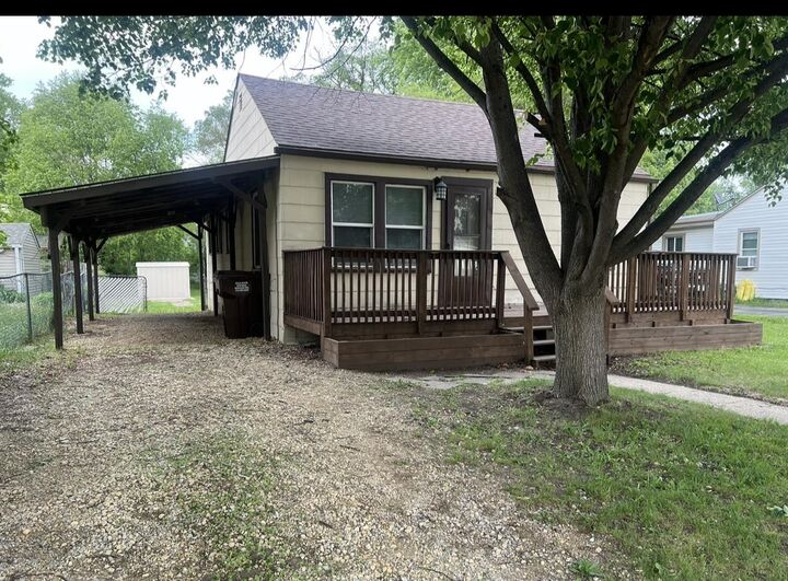 Property Photo:  904 Drexel Boulevard  IL 61115 